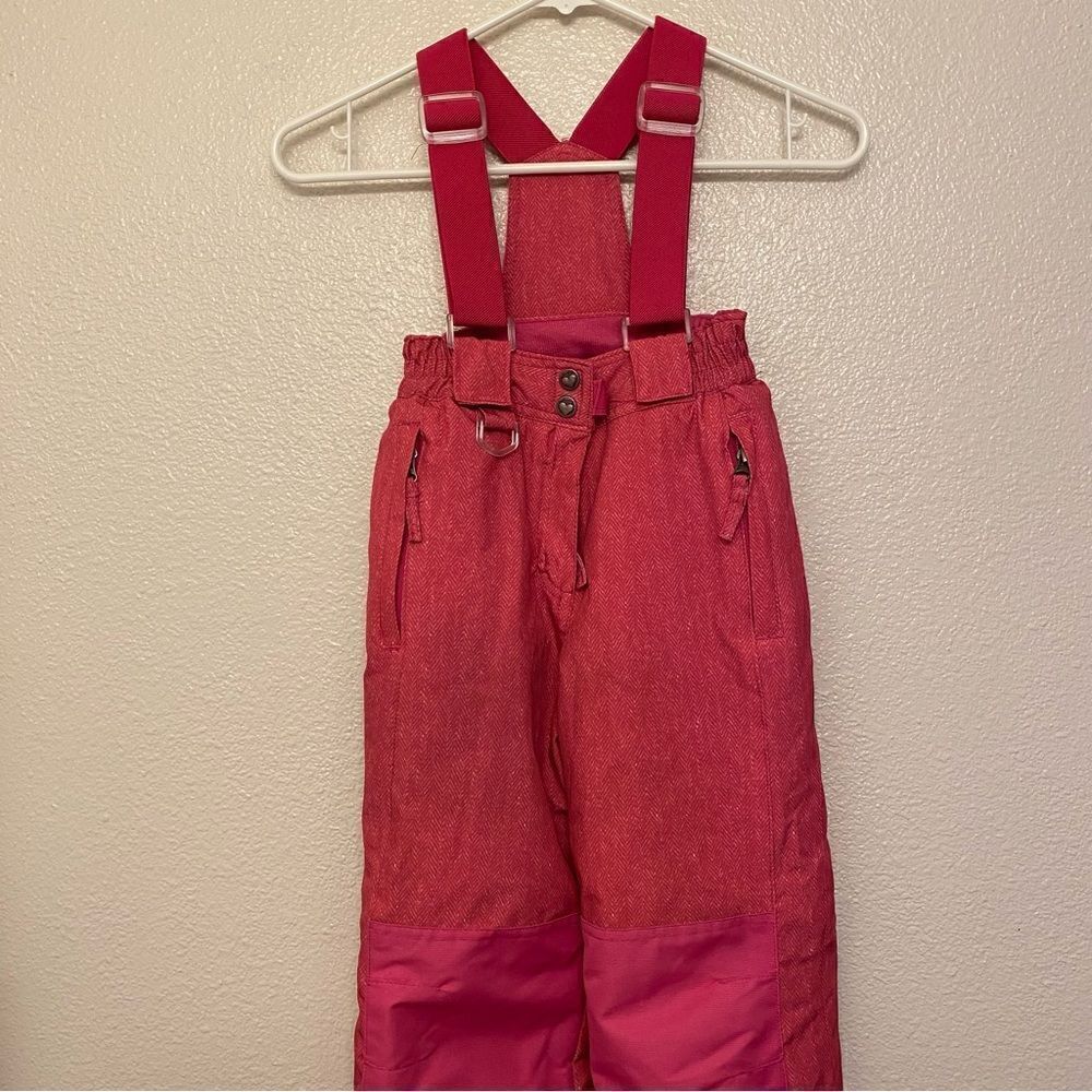32 Degrees Youth kids girls pink waterproof ski snow pants bibs 5/6 -runs larger